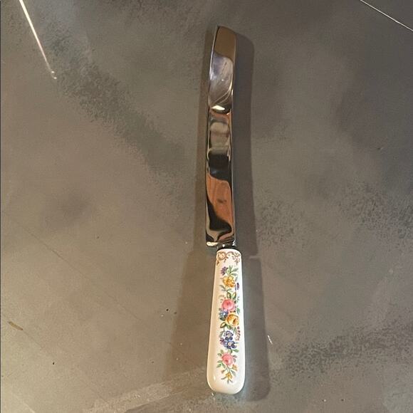 Crown Staffordshire Floral Ceramic Handle Cake Knife. OS - Picture 3 of 4